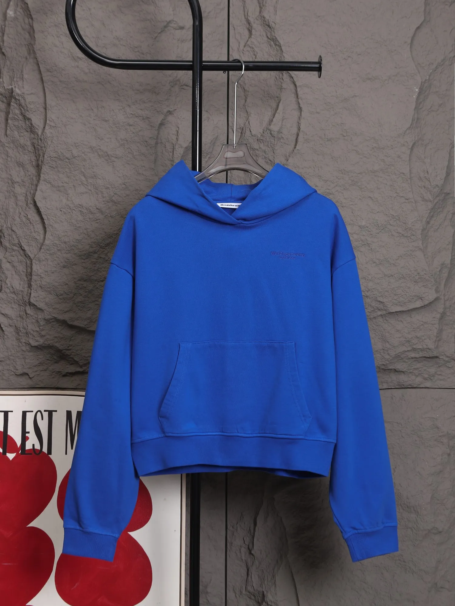 Quality 25802 ALEXANDER WANG 2025 New Arrival Retro Alexander Wang 2025 Series 20 ， 。 、 ，Wang ， Z 。 Series “ ” “ ” ， 。